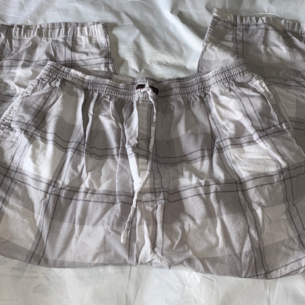 Andrew Scott Size 3XL Pajama Bottom inner slit as shown in picture